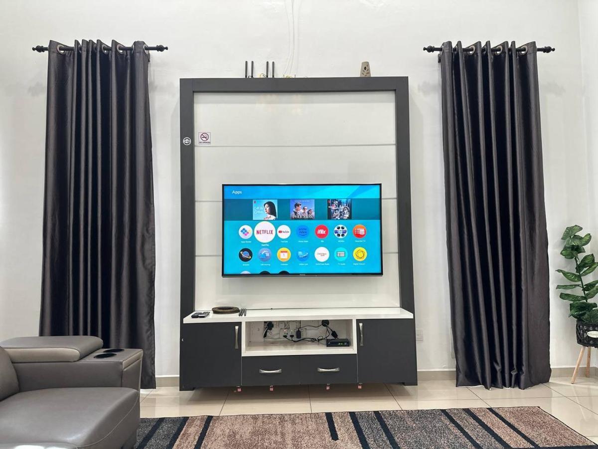 Bandar Melaka Family Bungalow Private Pool Bbq Wifi Netflix Ngoại thất bức ảnh