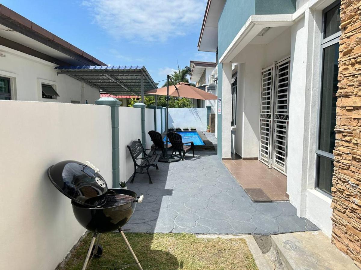 Bandar Melaka Family Bungalow Private Pool Bbq Wifi Netflix Ngoại thất bức ảnh